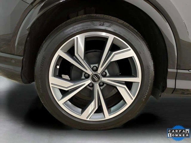 Used 2024 Audi Q4 e-tron Premium Plus w/ Premium Plus image 31