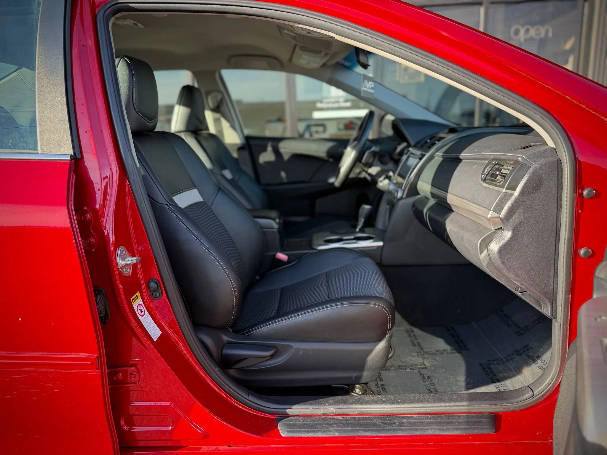 Used 2013 Toyota Camry SE image 18