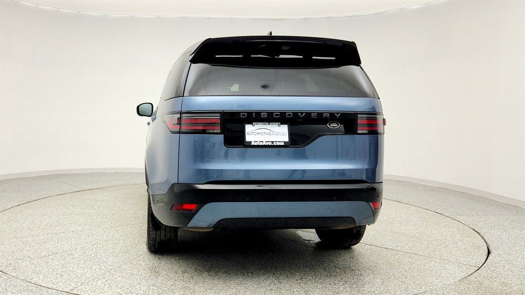 Used 2023 Land Rover Discovery S R-Dynamic AWD/4WD image 6