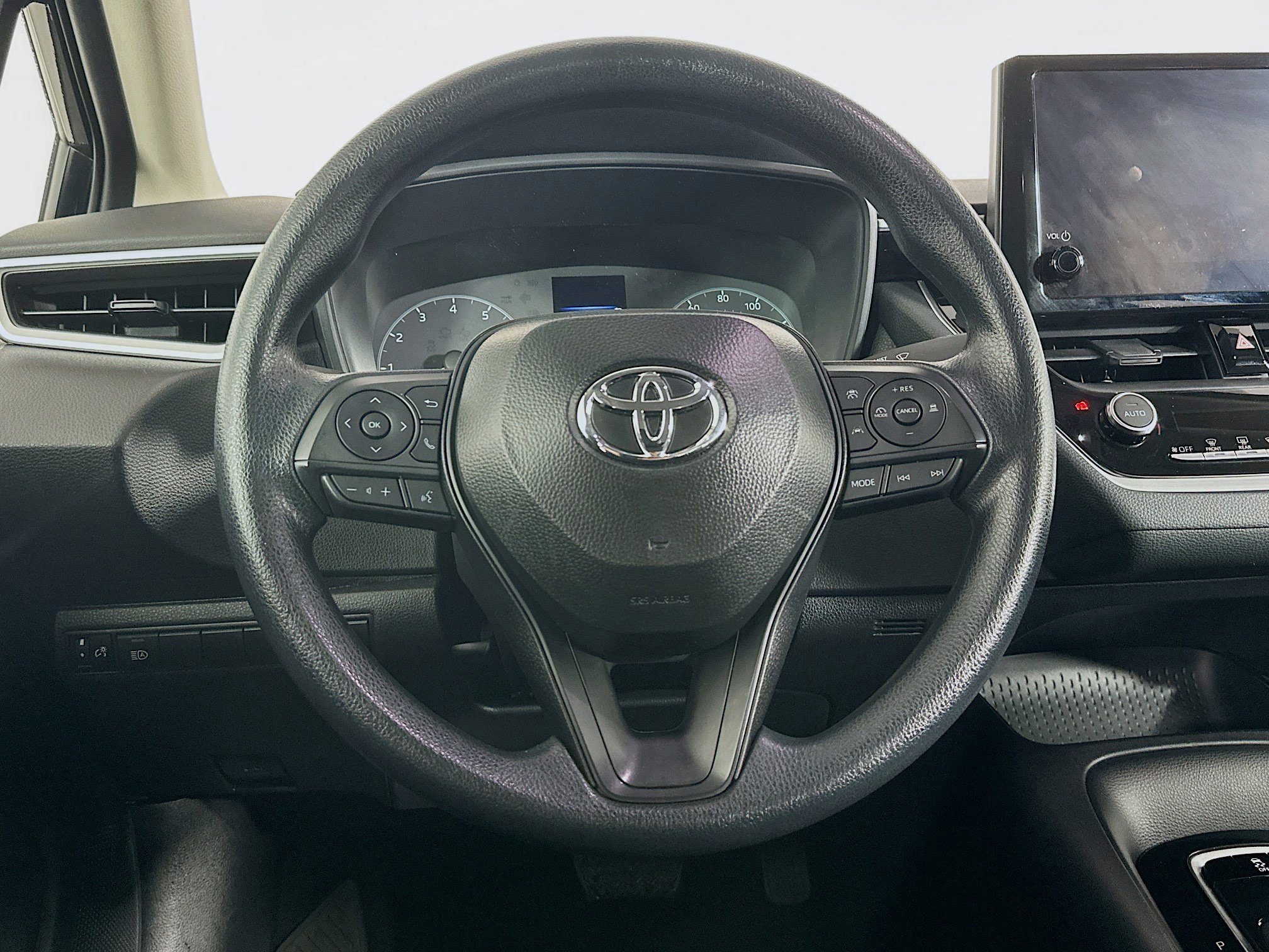 Used 2025 Toyota Corolla LE image 17