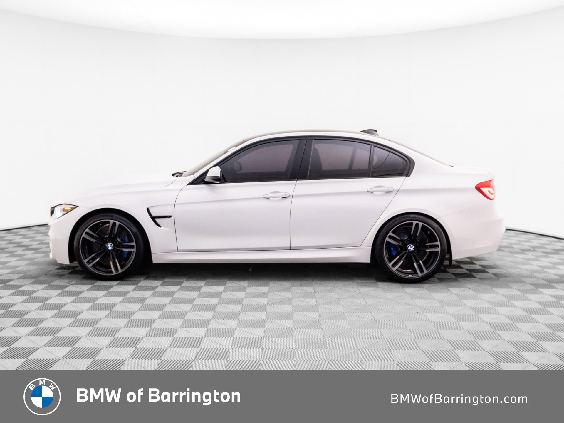 Used 2018 BMW M3 image 2