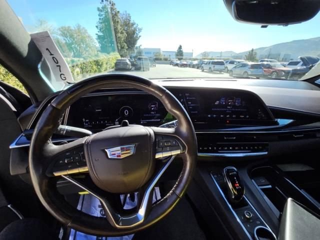 Used 2022 Cadillac Escalade Premium Luxury Platinum image 3