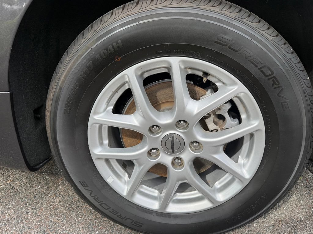 Used 2023 Chrysler Voyager LX FWD image 25