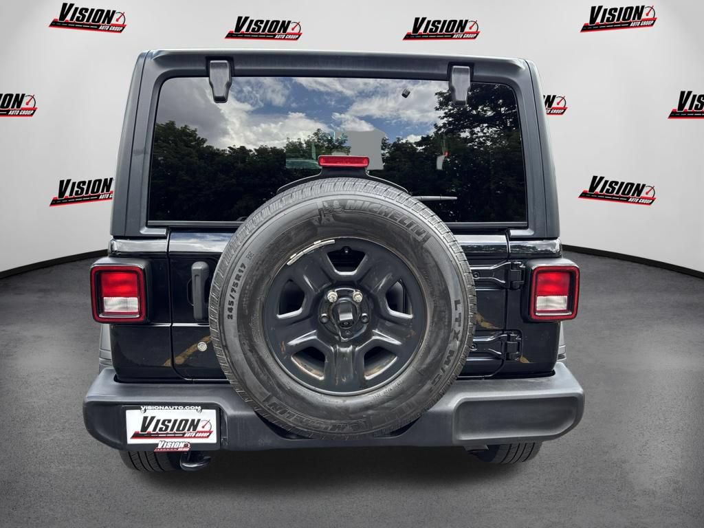 Used 2019 Jeep Wrangler Sport AWD/4WD image 6