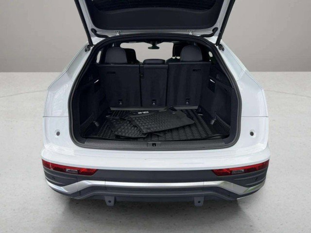 Certified 2025 Audi Q5 2.0T Premium Plus w/ Premium Plus Package AWD/4WD image 31