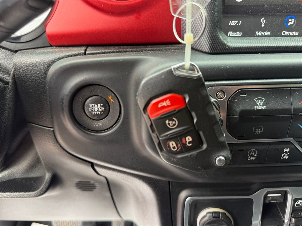 Used 2018 Jeep Wrangler Unlimited Rubicon image 31