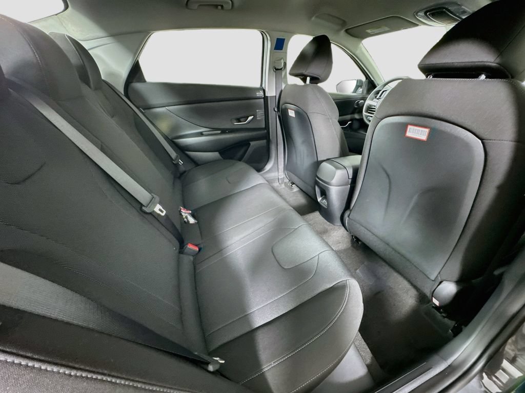 New 2026 Hyundai Elantra SE FWD image 28