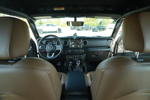 Used 2021 Jeep Gladiator Overland w/ Popular Equipment Package AWD/4WD image 23