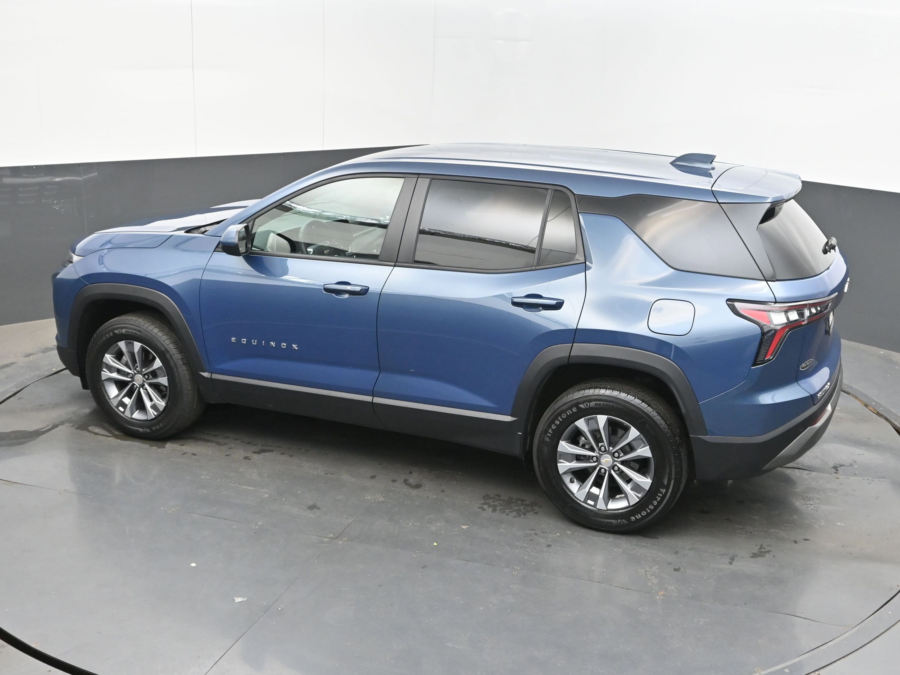 Certified 2025 Chevrolet Equinox LT FWD image 32