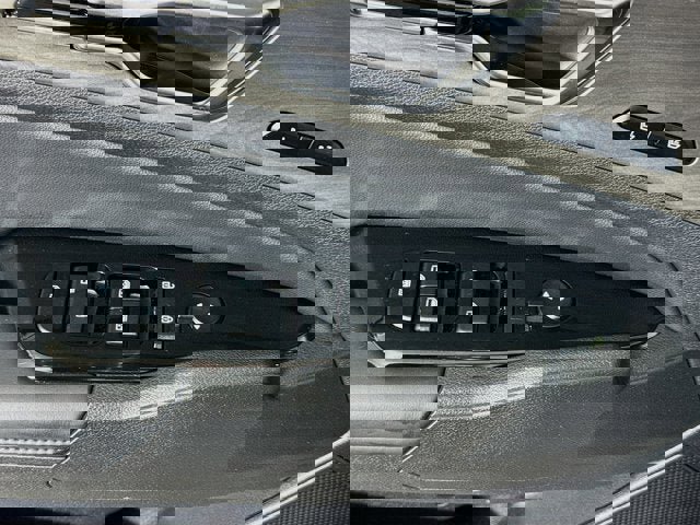 Certified 2025 Kia Sportage X-Line Prestige image 18