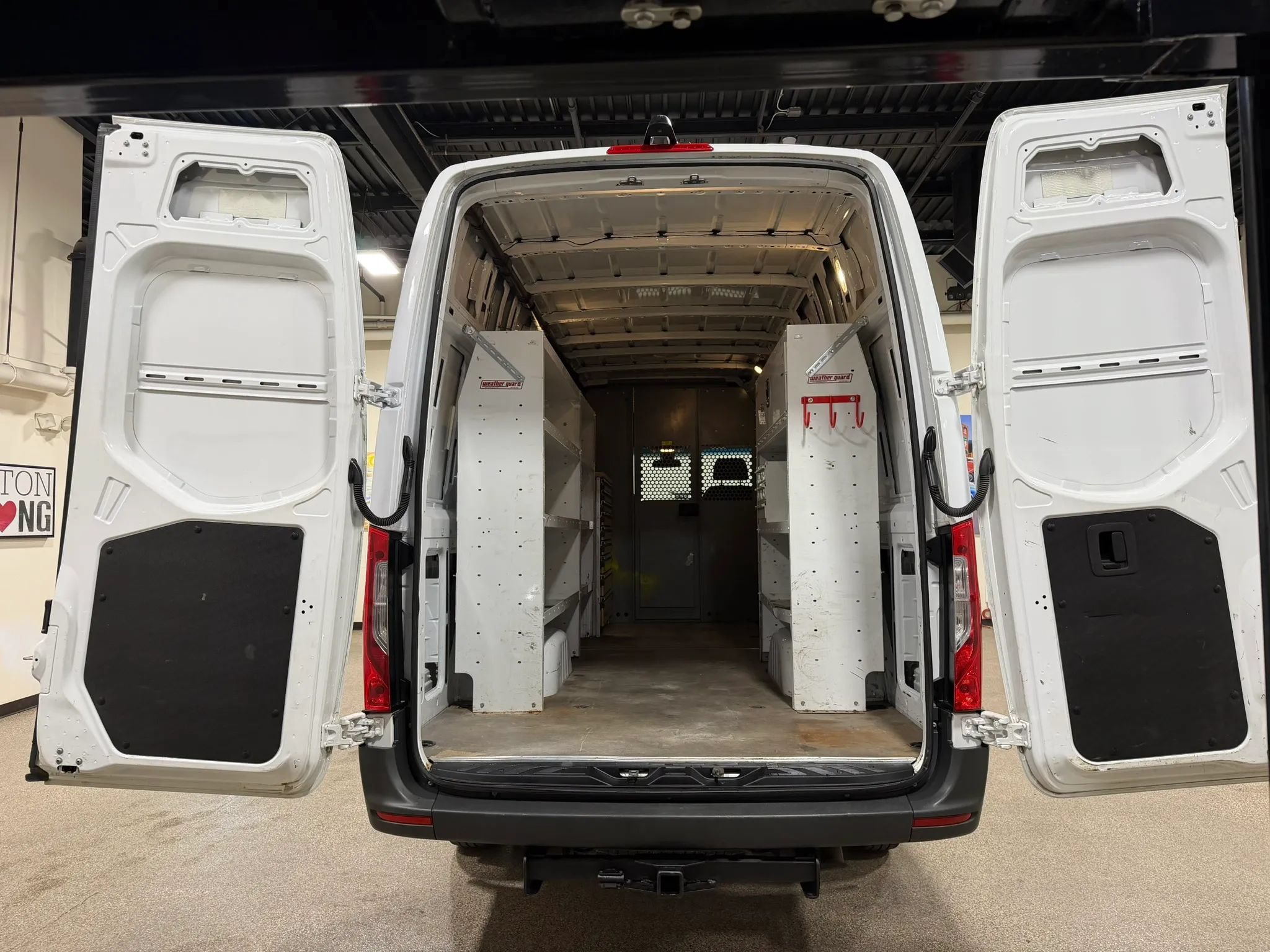 Used 2021 Mercedes-Benz Sprinter 3500 image 18