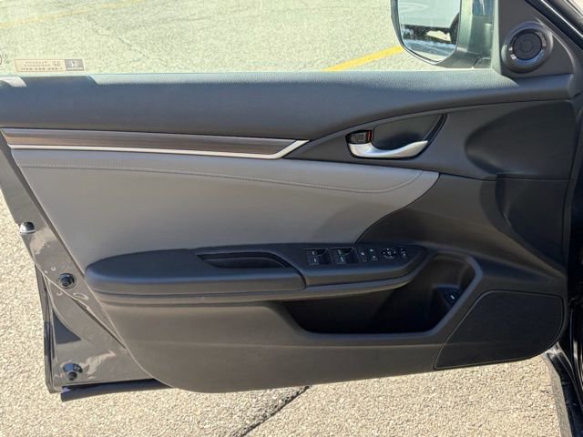 Used 2019 Honda Civic EX-L image 12