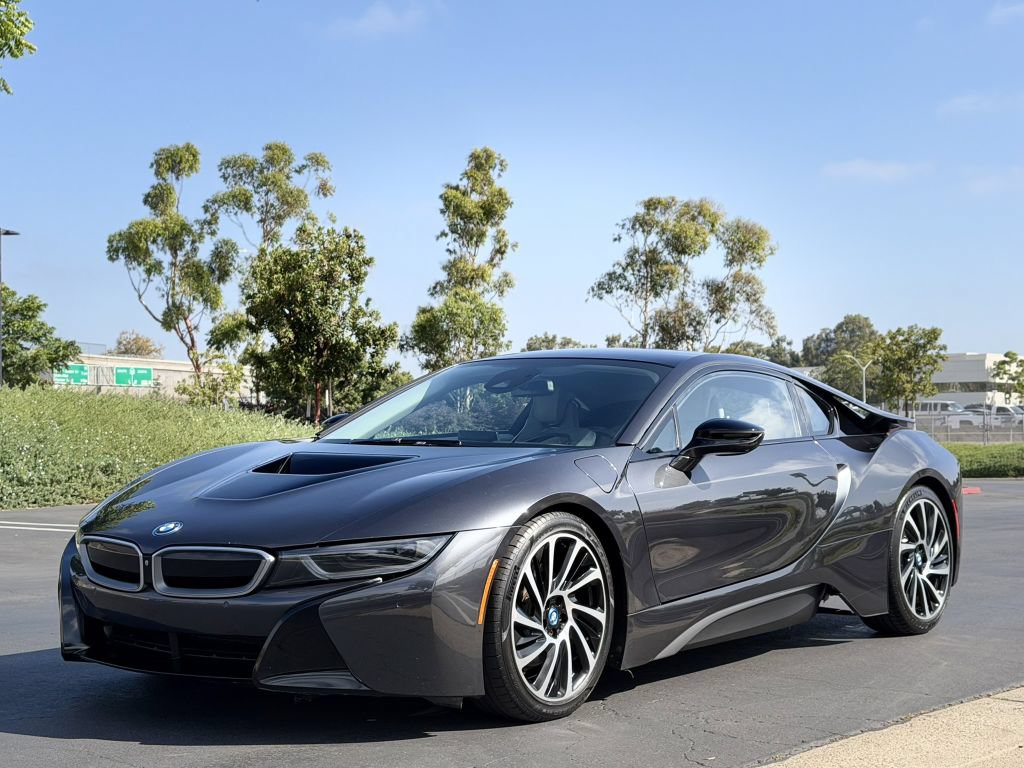 Used 2016 BMW i8 AWD/4WD image 2