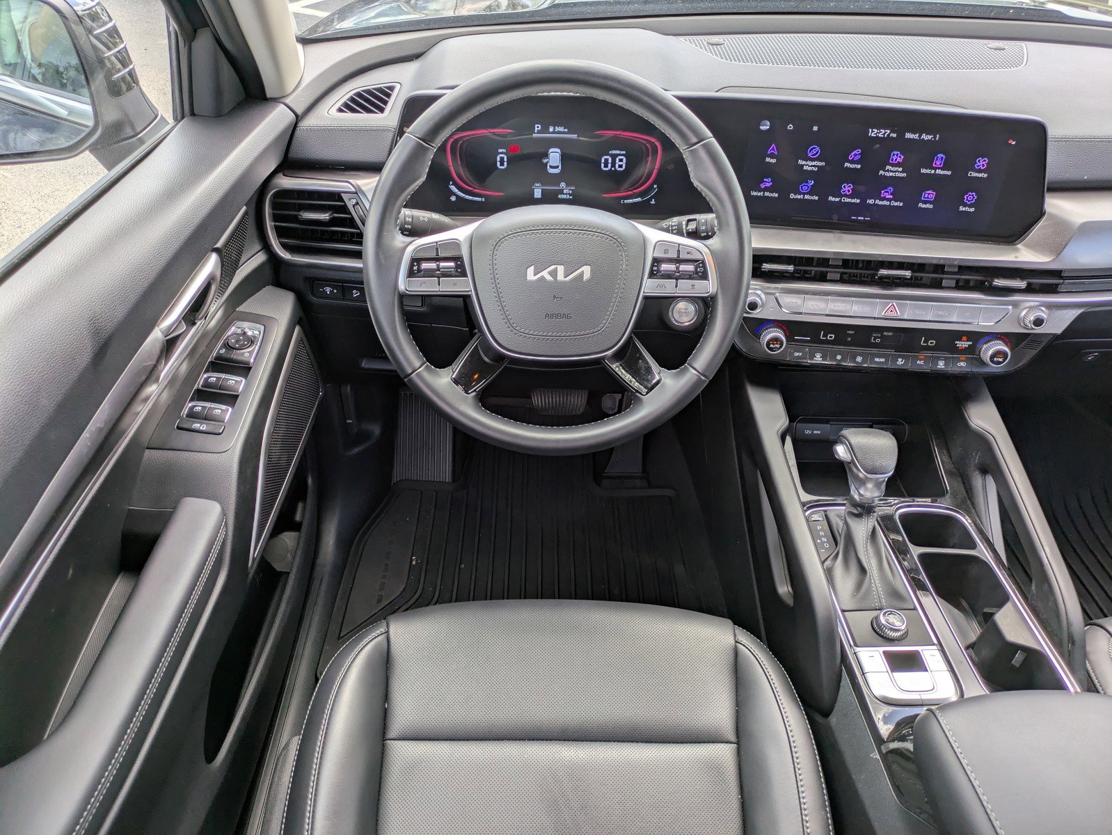 Certified 2025 Kia Telluride LX image 13