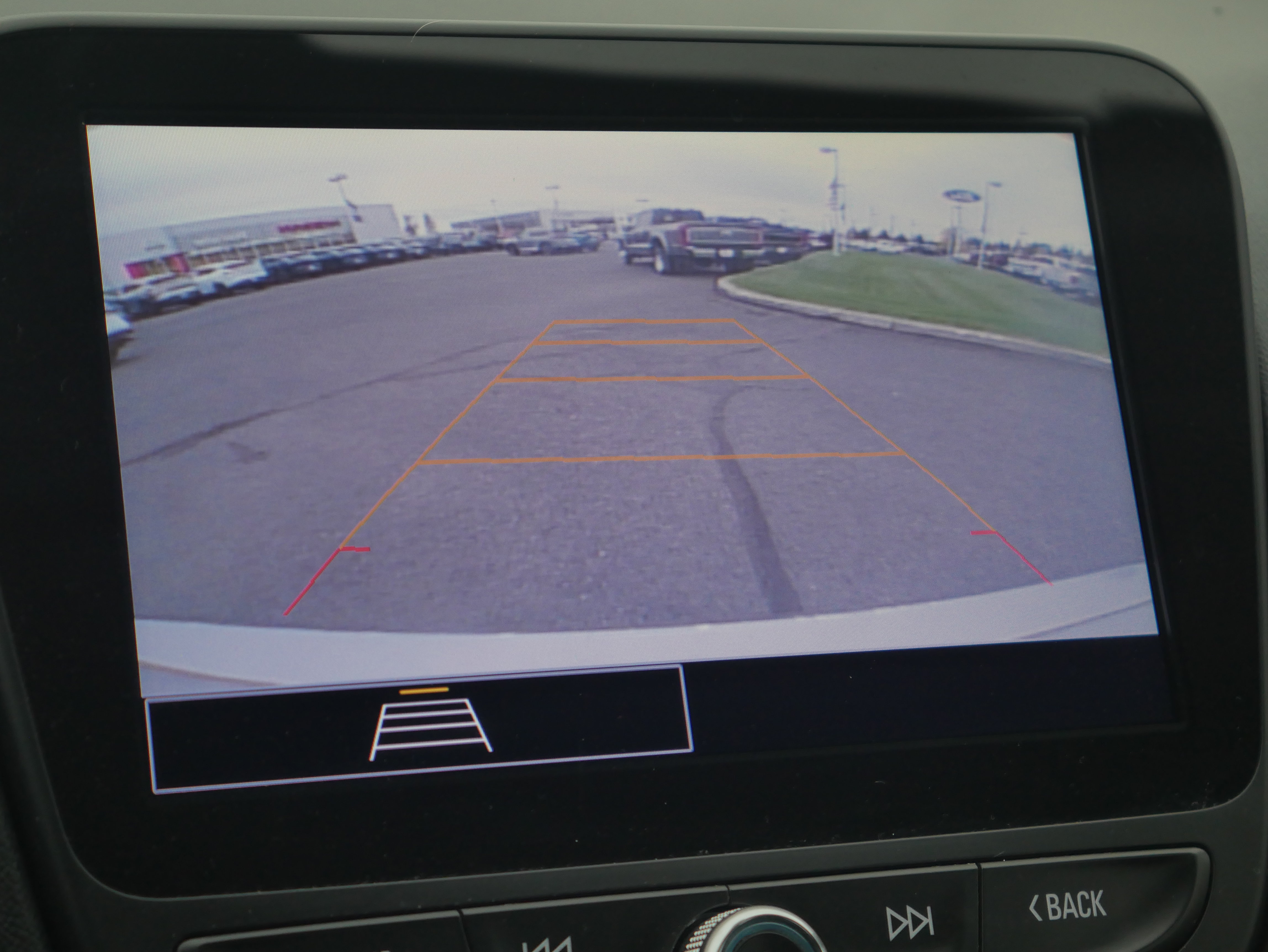 Used 2022 Chevrolet Malibu LT FWD image 12