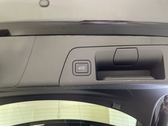 Used 2023 Buick Envision Preferred w/ Sport Touring Package image 17