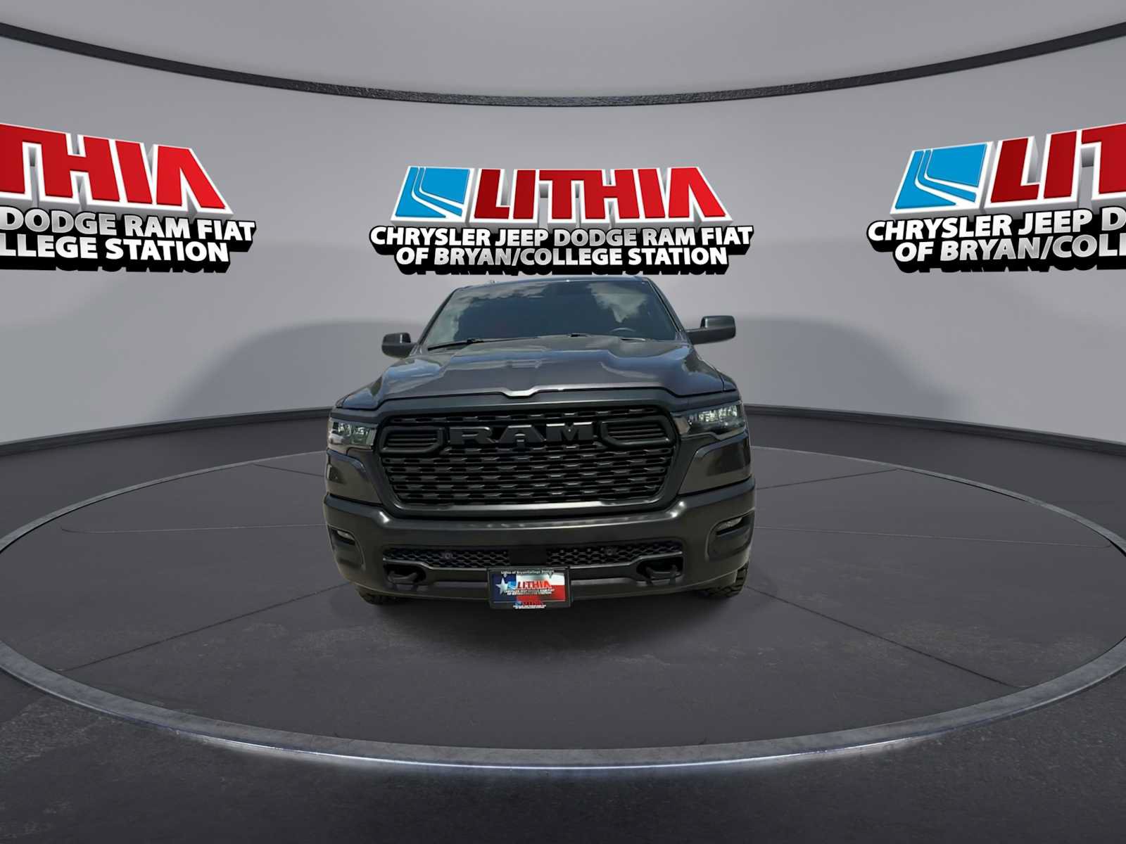 Used 2025 RAM 1500 Warlock AWD/4WD image 3