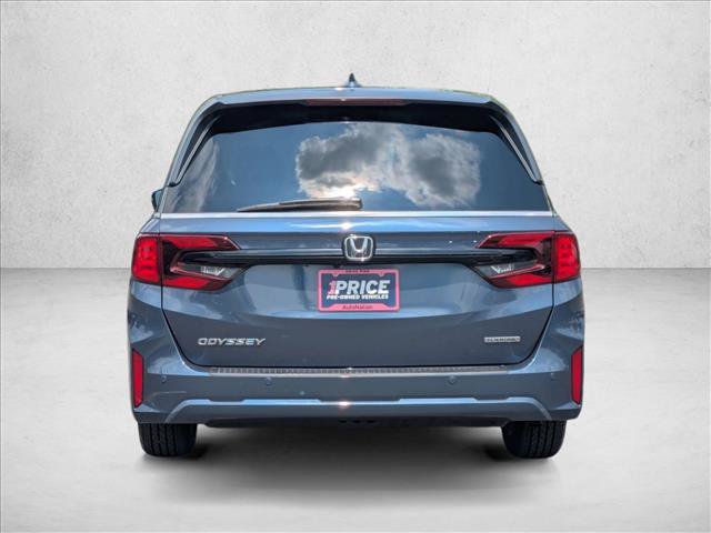 Used 2026 Honda Odyssey Touring image 7