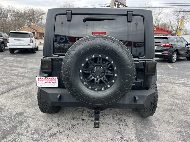Used 2016 Jeep Wrangler Unlimited Sahara w/ Connectivity Group image 4