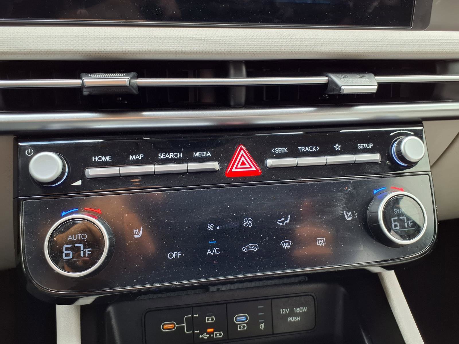 Used 2025 Hyundai Tucson SEL image 8