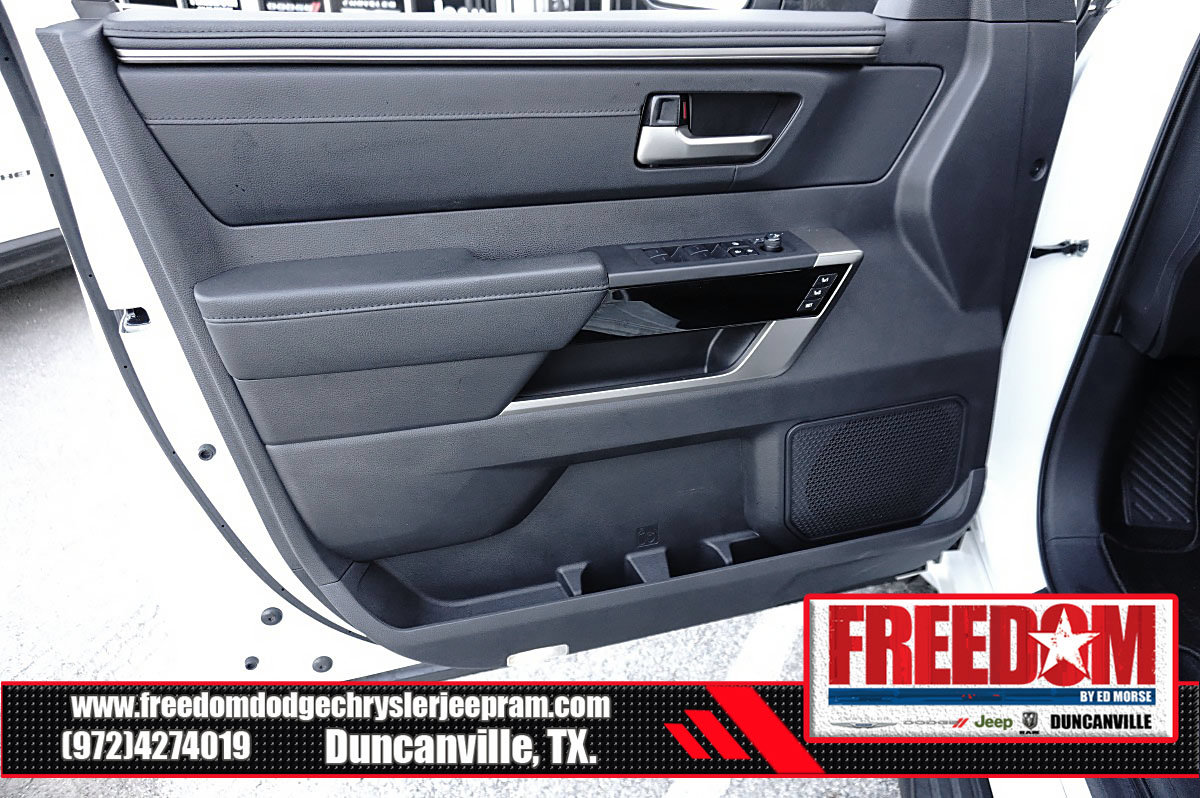 Used 2024 Toyota Tundra Limited w/ Power Package AWD/4WD image 36