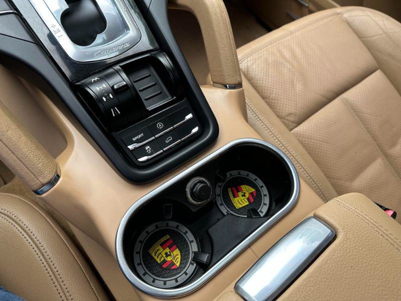 Used 2011 Porsche Cayenne S AWD/4WD image 32