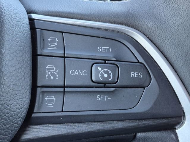 Certified 2024 Jeep Grand Cherokee Altitude AWD/4WD image 17