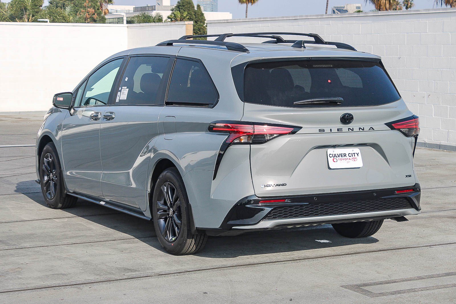 New 2026 Toyota Sienna XSE AWD/4WD image 7