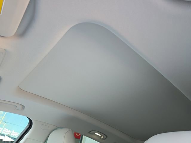 New 2026 Buick Envision Avenir image 17