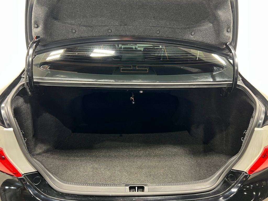 Used 2014 Toyota Camry SE image 24