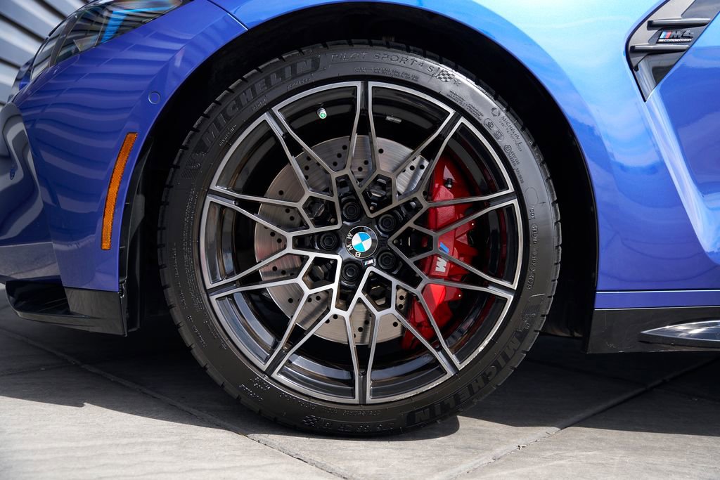 Used 2025 BMW M4 xDrive Competition w/ Executive Package AWD/4WD image 3