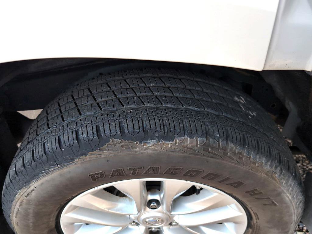 Used 2015 Lexus GX 460 w/ Premium Package AWD/4WD image 38