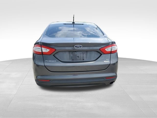 Used 2015 Ford Fusion SE w/ Equipment Group 202A FWD image 5
