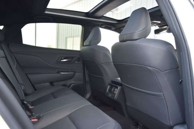 Used 2023 Toyota Crown Limited image 26