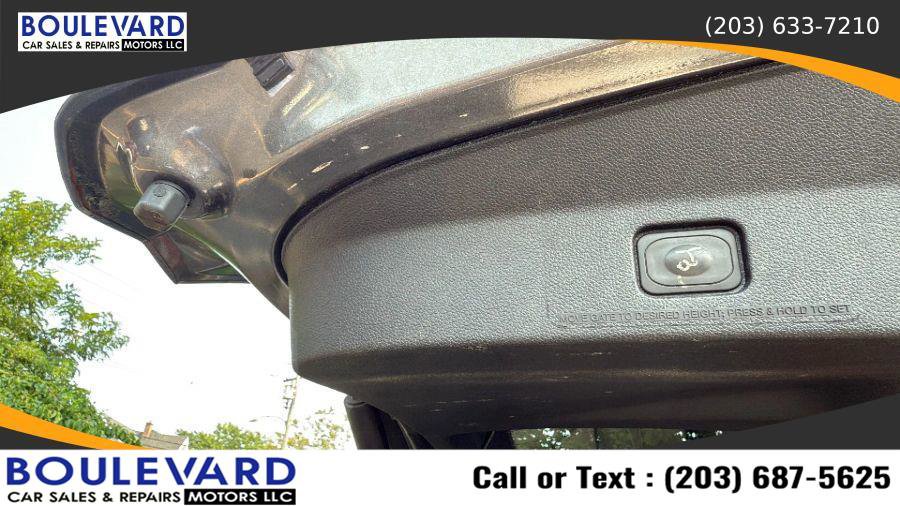 Used 2016 Ford Explorer Limited image 34