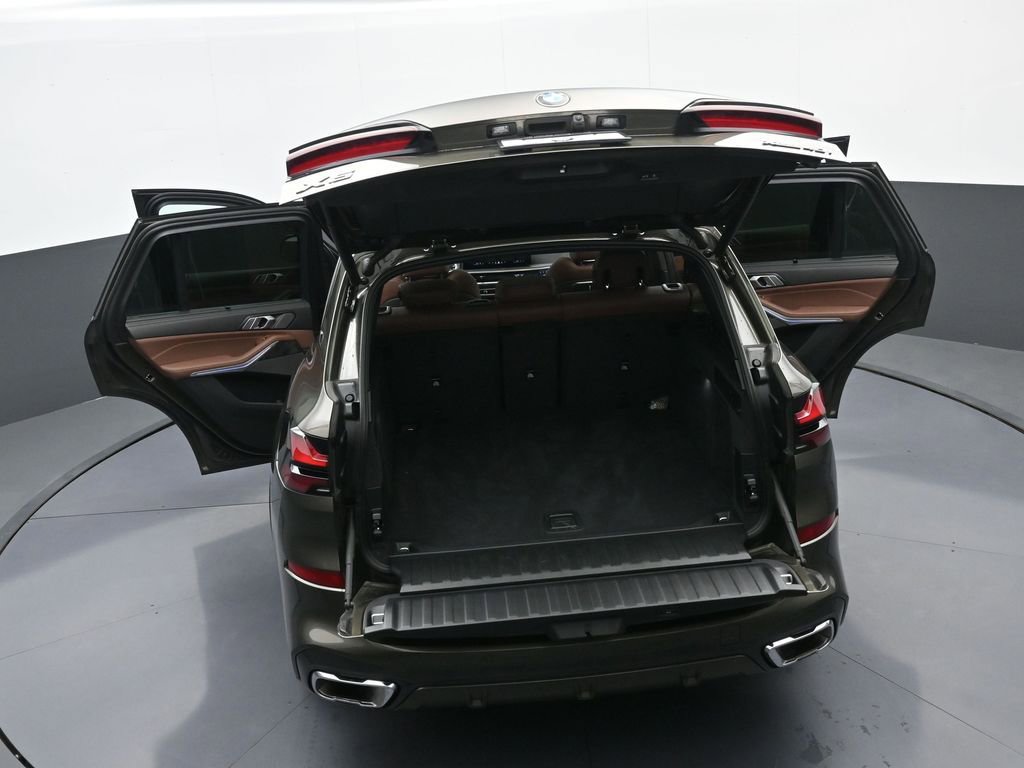 Used 2024 BMW X5 xDrive40i w/ Executive Package image 45