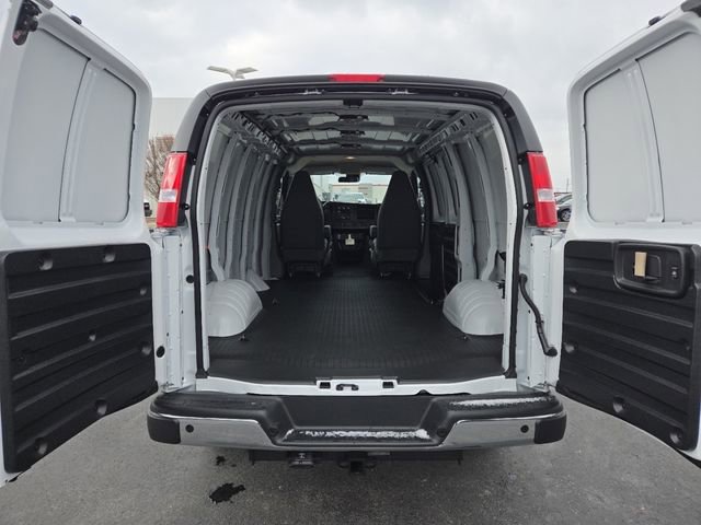 New 2025 Chevrolet Express 2500 w/ Driver Convenience Package image 26