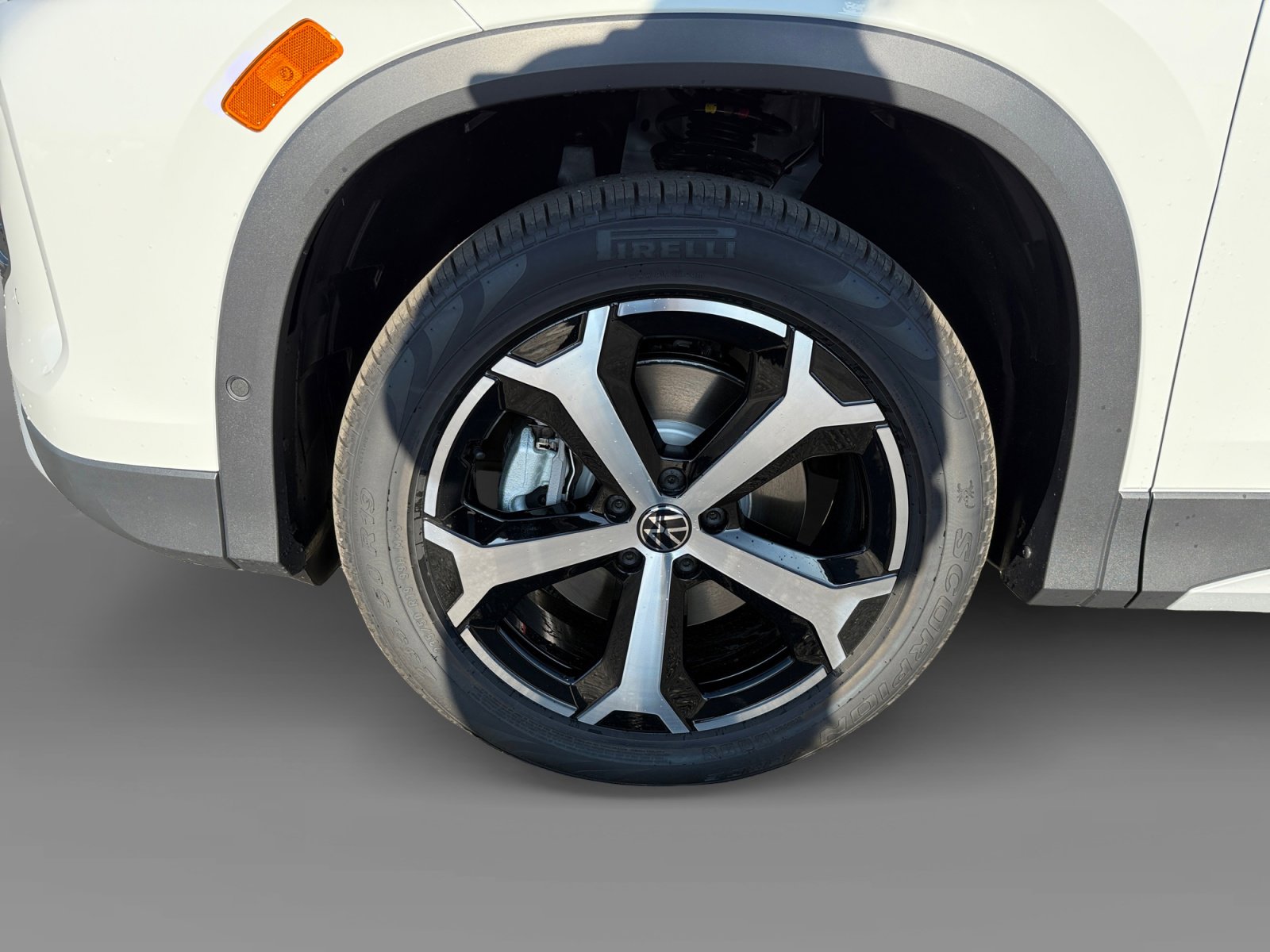 New 2026 Volkswagen Tiguan SE image 9