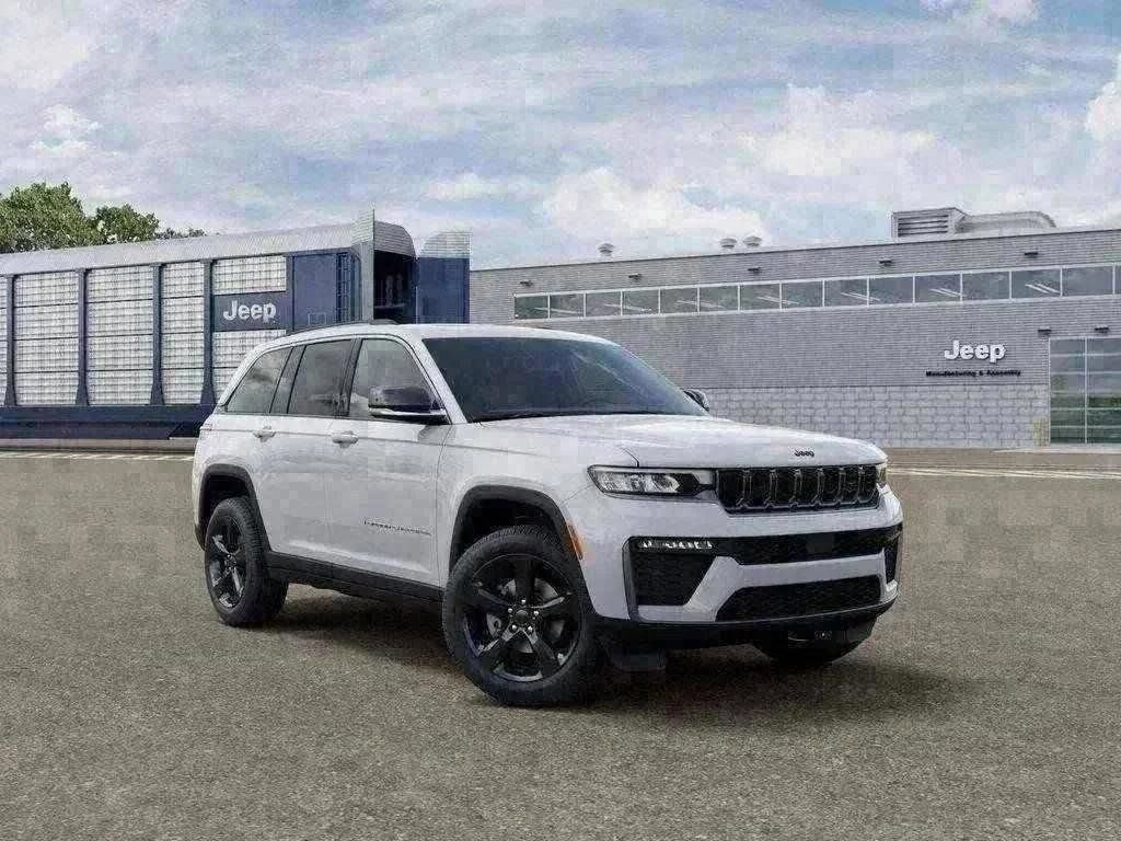 Certified 2026 Jeep Grand Cherokee Limited w/ Limited Altitude Package AWD/4WD image 81