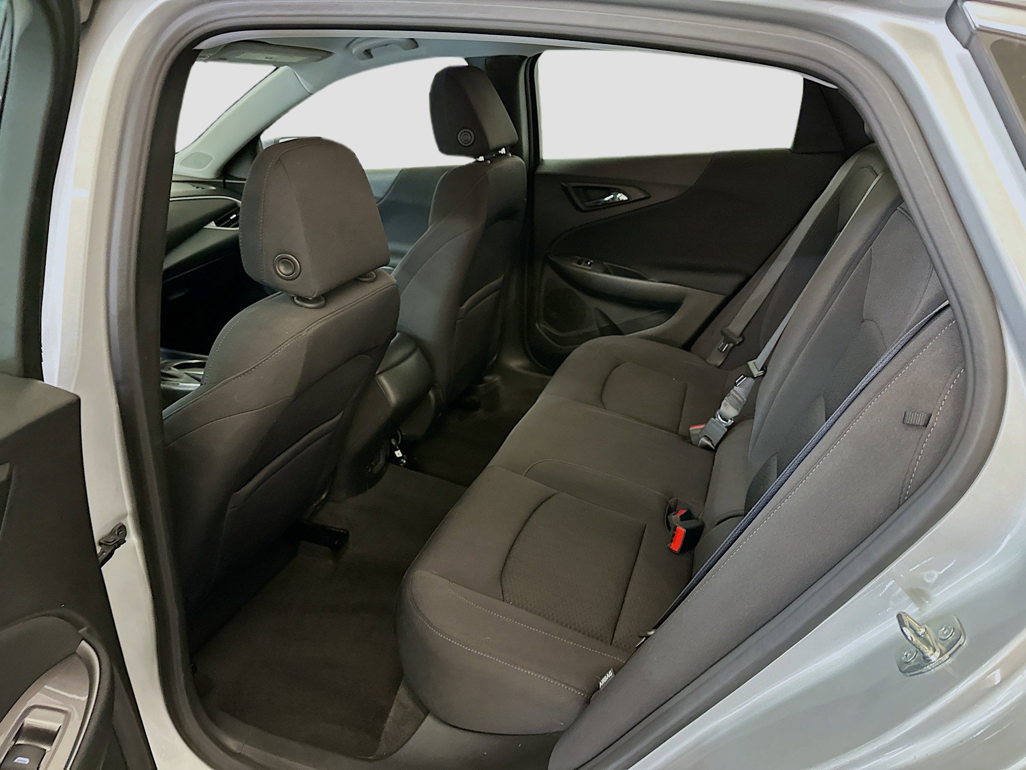 Used 2020 Chevrolet Malibu LS image 29