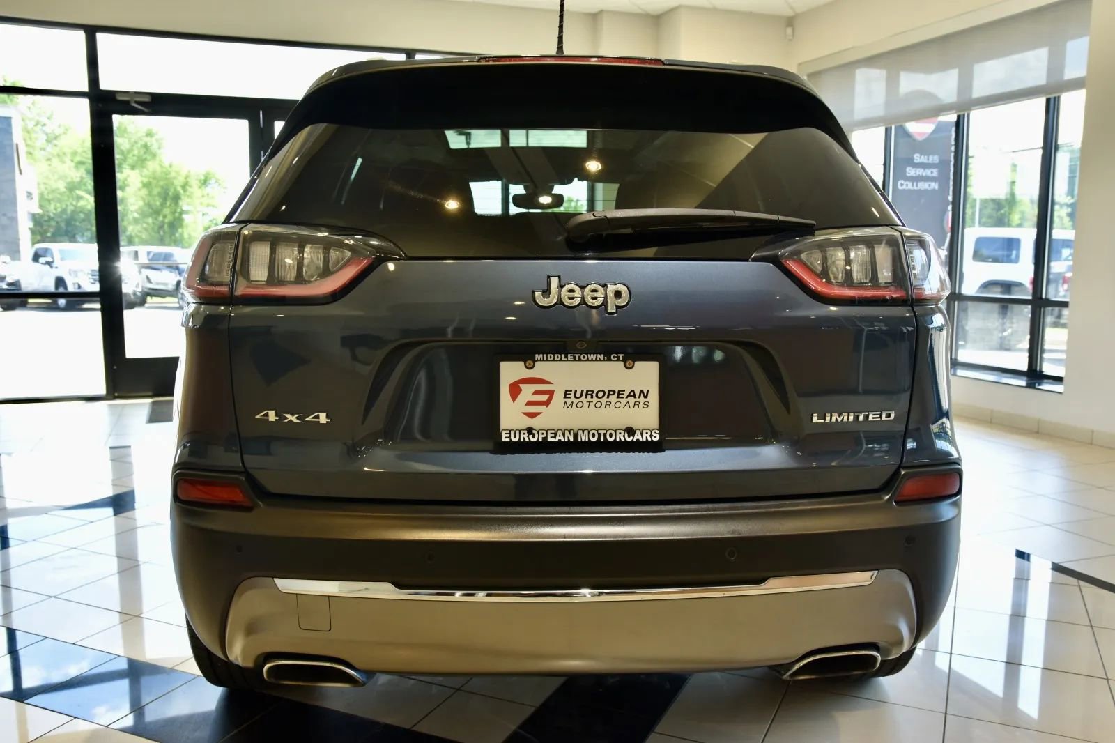Used 2019 Jeep Cherokee Limited image 5