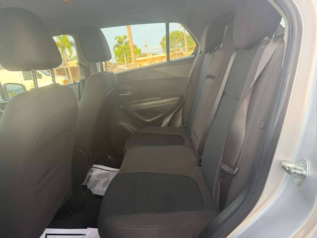Used 2015 Chevrolet Trax LS FWD image 21
