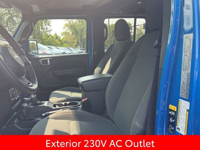Used 2024 Jeep Gladiator Sport image 25
