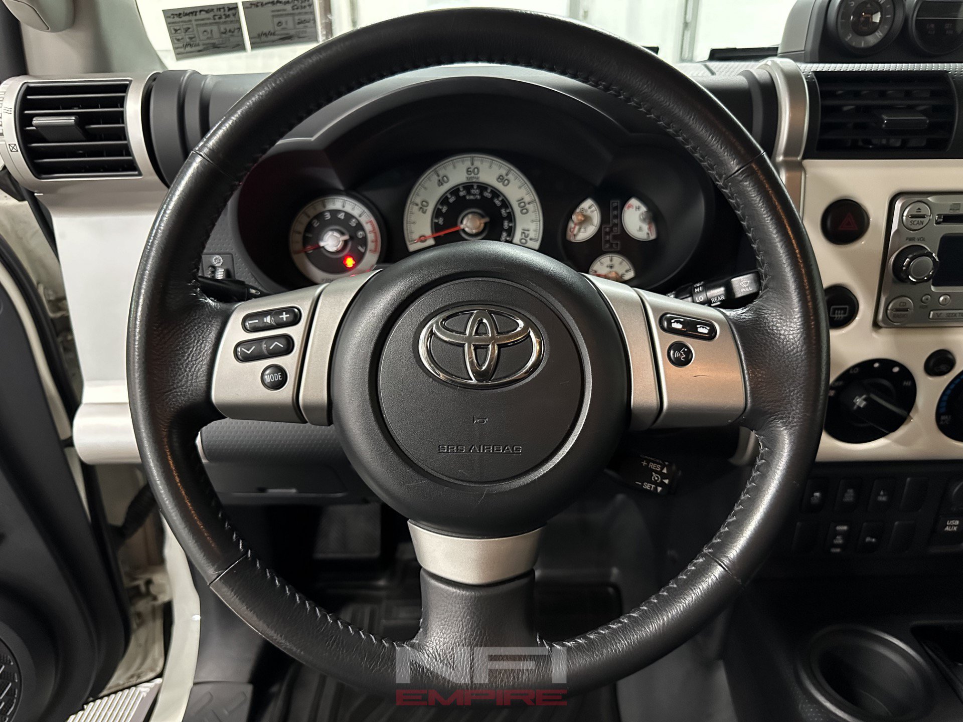 Used 2013 Toyota FJ Cruiser 4WD w/ Upgrade Pkg image 25