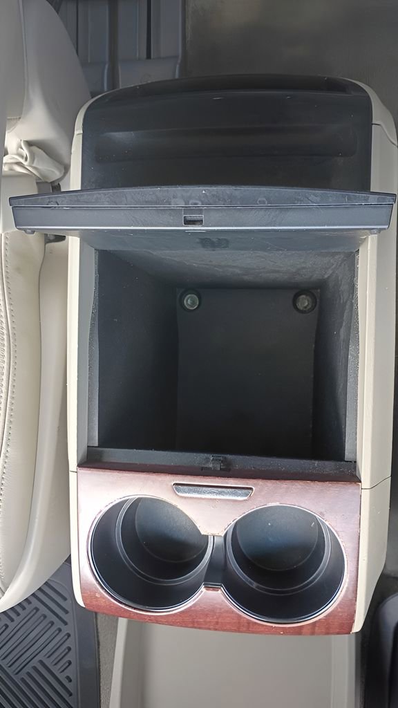 Used 2012 Toyota Sienna XLE FWD image 31