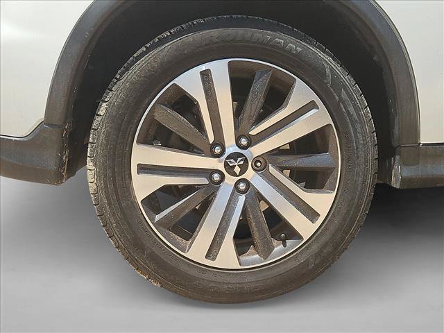 Used 2020 Mitsubishi Outlander Sport SE FWD image 16