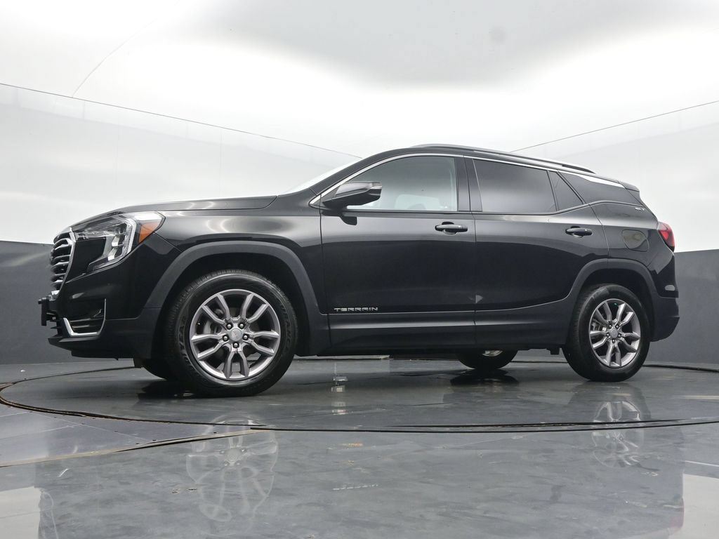 Used 2024 GMC Terrain SLT AWD/4WD image 45