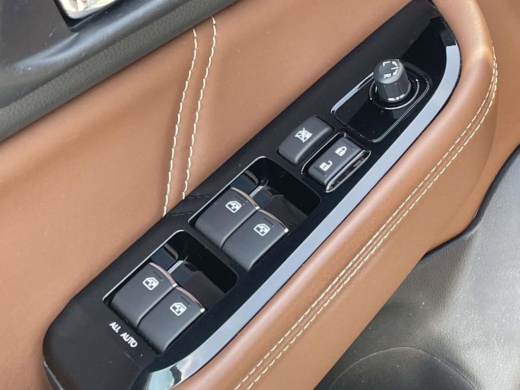 Used 2019 Subaru Outback 3.6R Touring w/ Popular Package #3A image 18