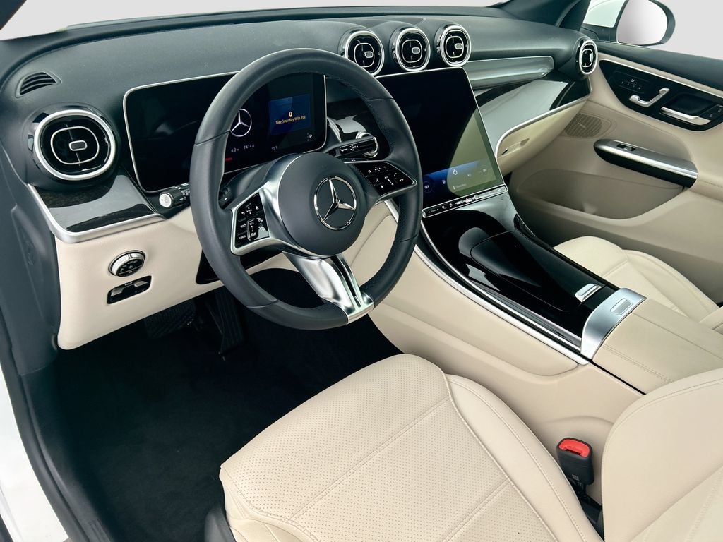 Certified 2025 Mercedes-Benz GLC 350e 4MATIC image 9
