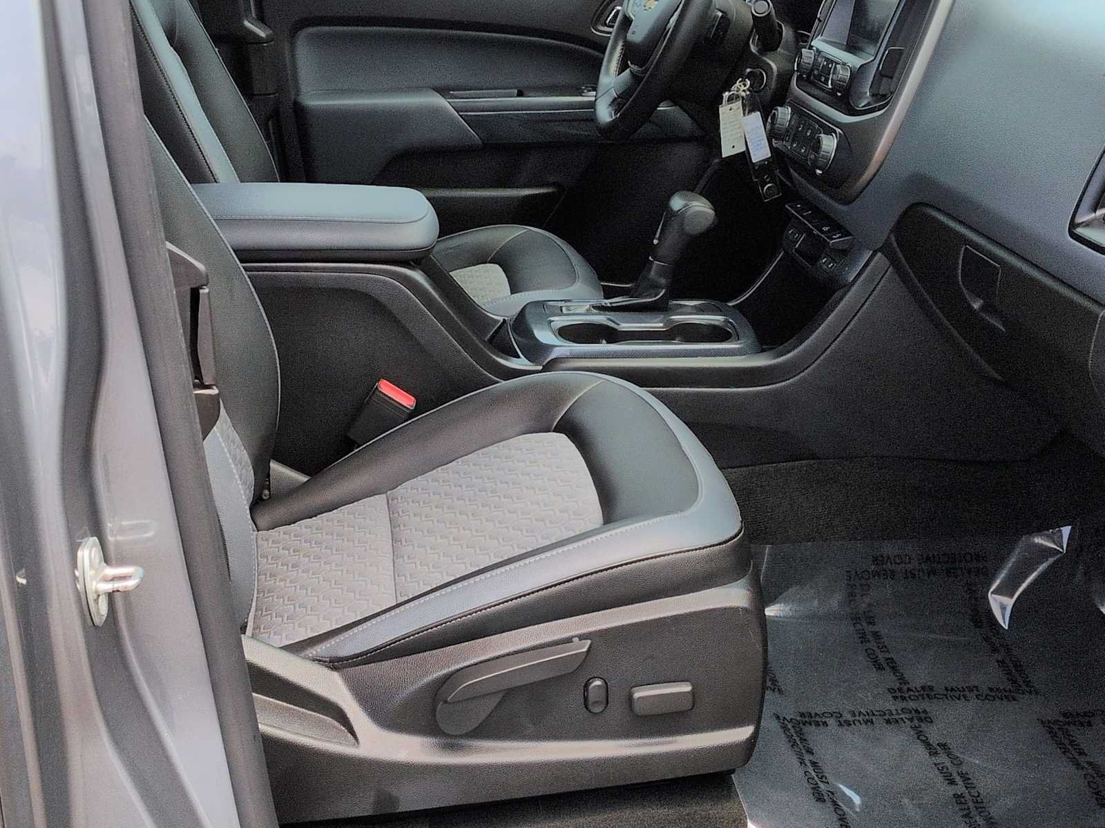 Used 2018 Chevrolet Colorado Z71 AWD/4WD image 22